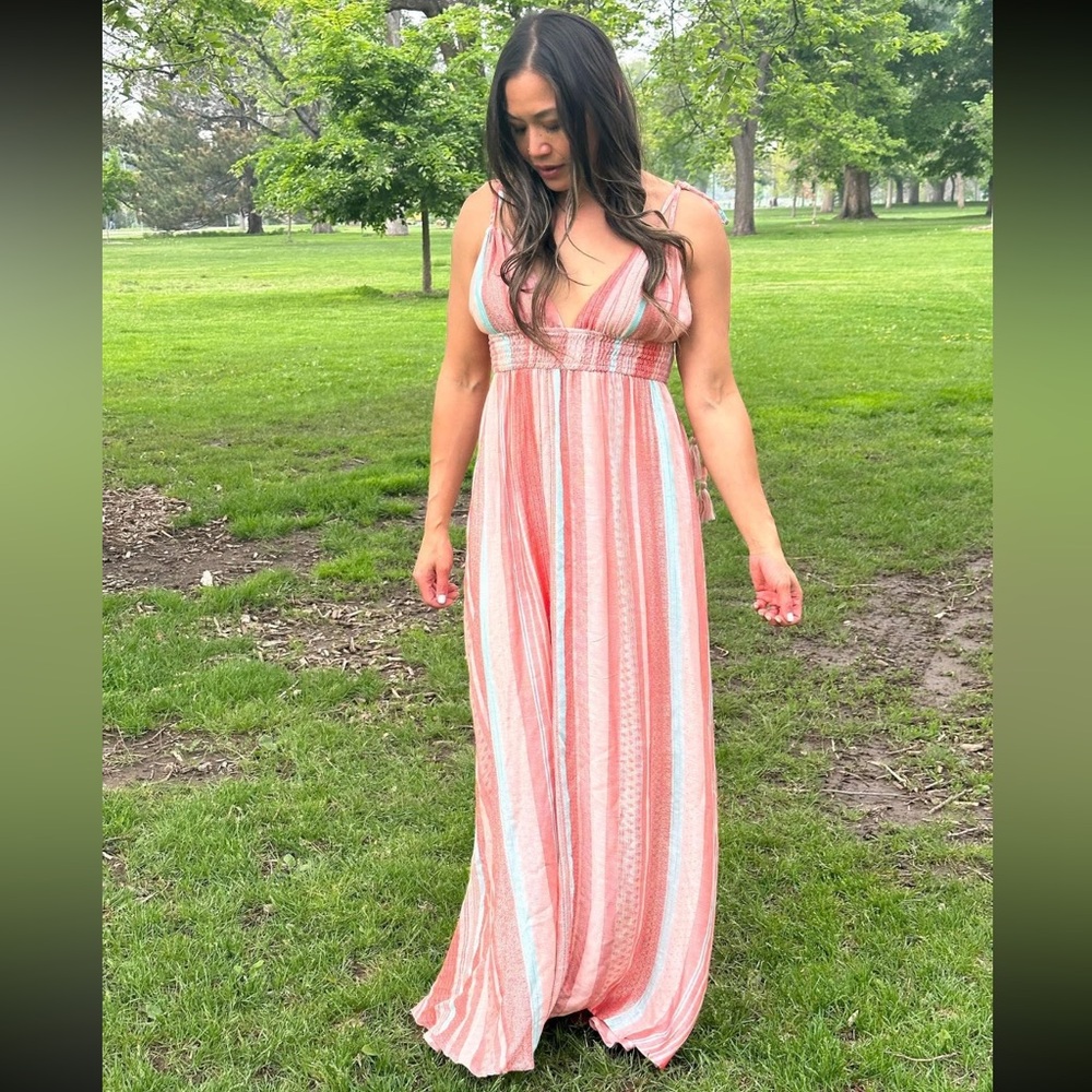 NWT En Creme @ VICI Multi Striped Maxi Dress